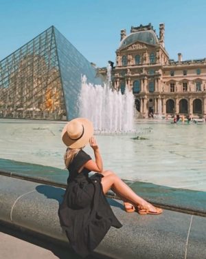 Girl in Louvre Museum Paint by numbers